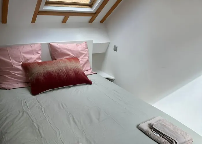 1 Opera - Modern Fully Furnished
