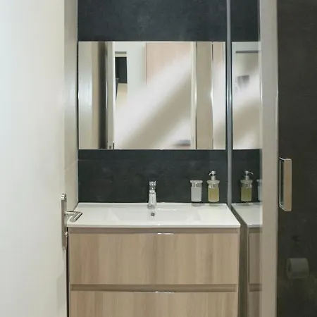 1 Opera - Modern Fully Furnished Apartamento *